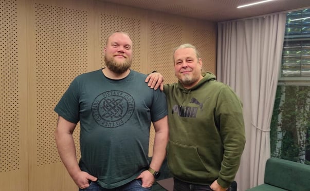 10b7cd3a-3fe1-4e62-9bd2-a06b6580434e