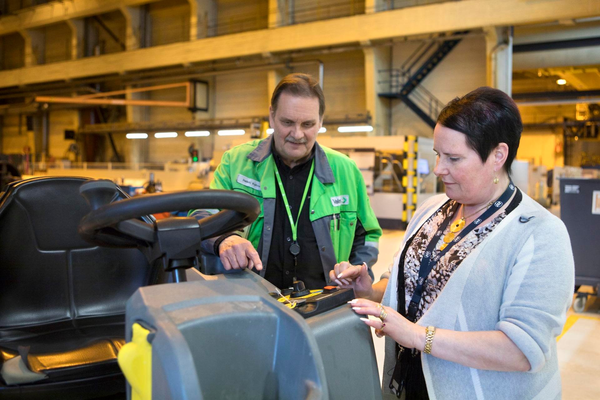 Riitta-Liisa Karjalainen, ISS Heikki Koivula, Valmet