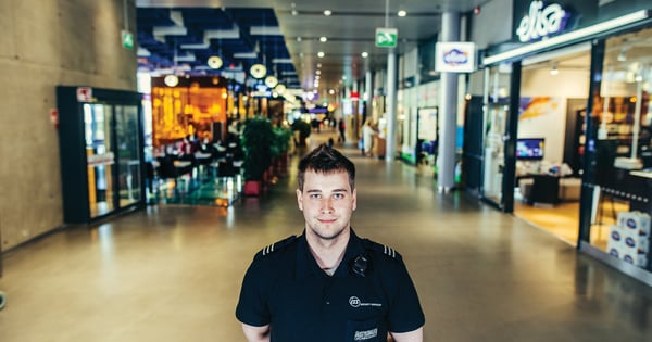 Kauppakeskuksen monitoimimies